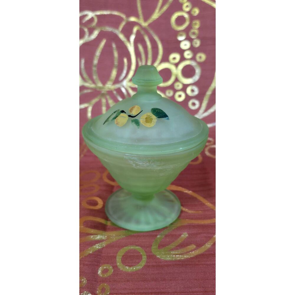 Frosted Green Uranium Lidded Powder Jar - Picture 4 of 13